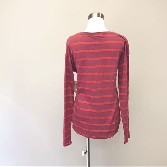 Threads 4 Thought top NWT - Picture 2 of 7